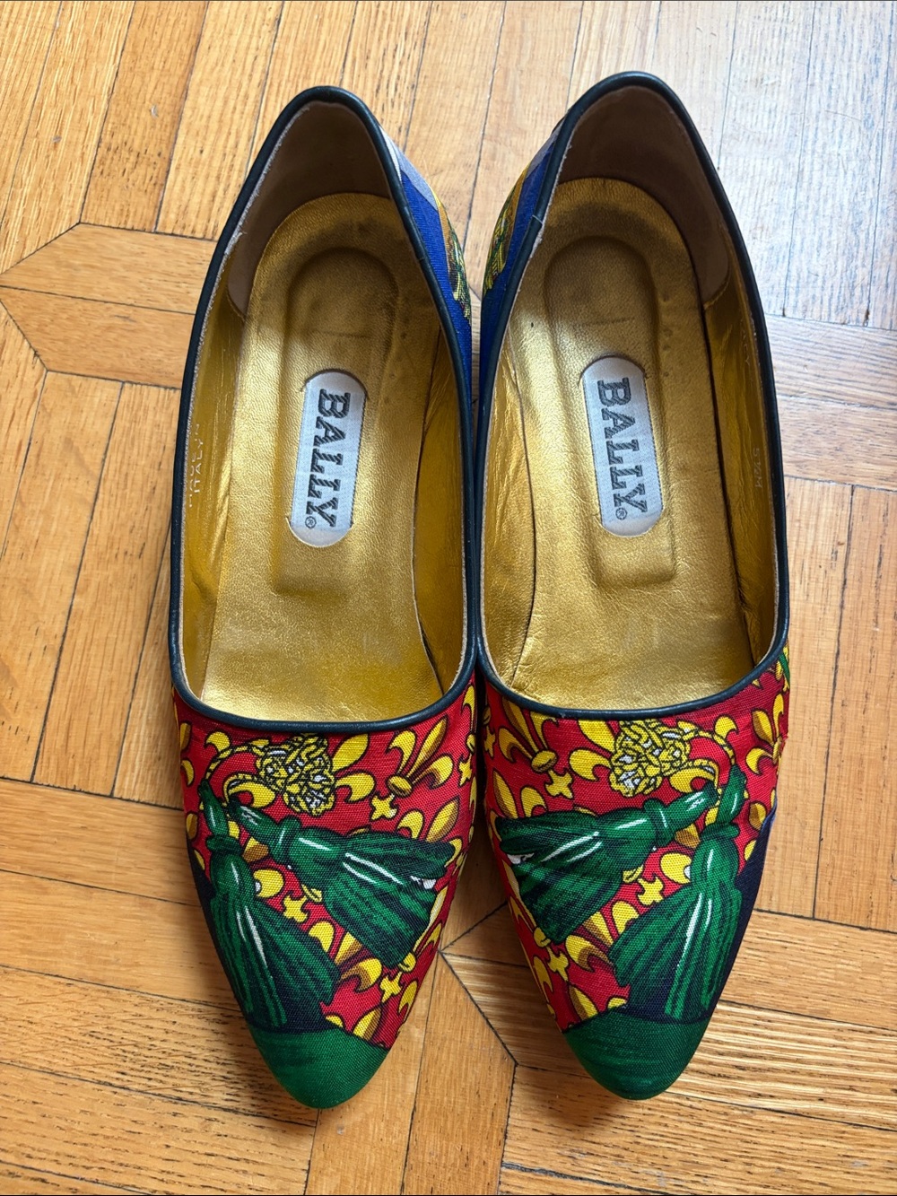 Bally Red & Green Floral Print Pointed Flats